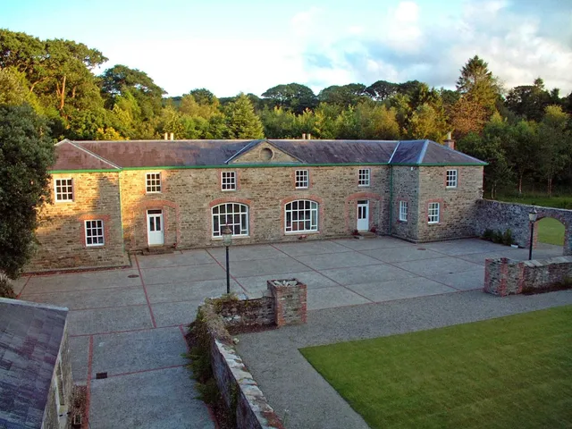 The Coach House Learmount