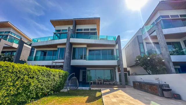 Leelavadee @ Eva Beach