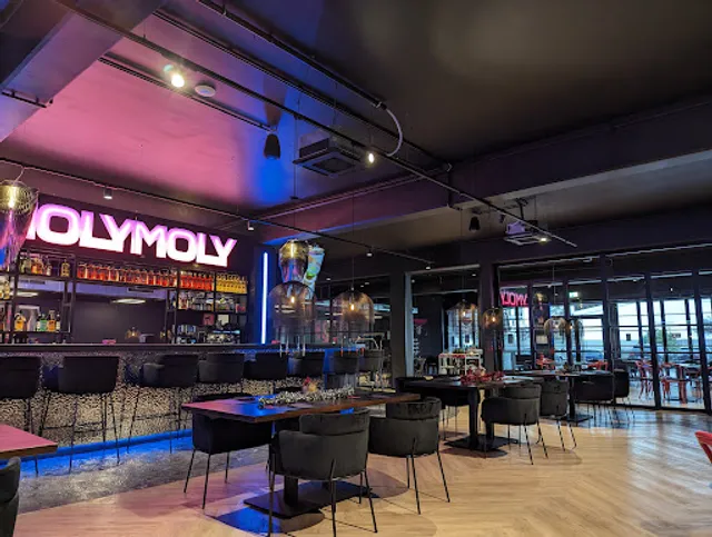 Malama RESTAURANT & Lounge