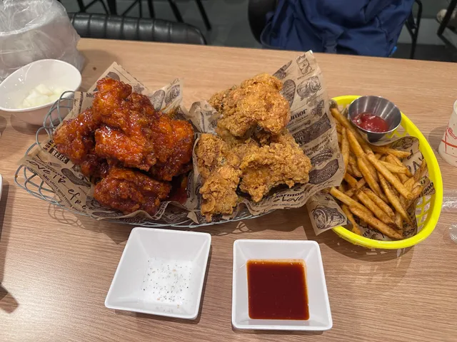 BHC 서울시청점 | Myeongdong Chicken | 明洞チキン | 明洞炸雞