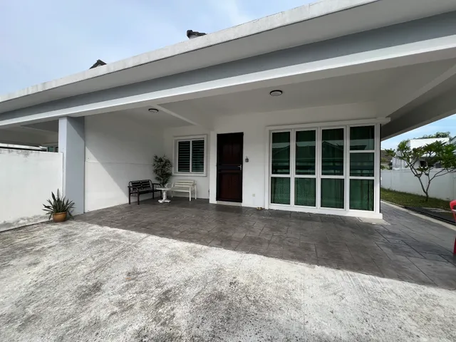 IMPIAN HOMESTAY KLIA (Rumah Camar)