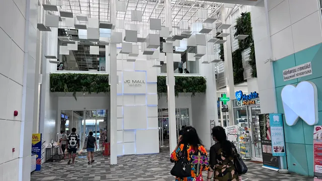 Khlong Kum Subdistrict