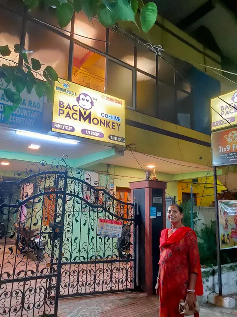 BacPac Monkey Co-Live