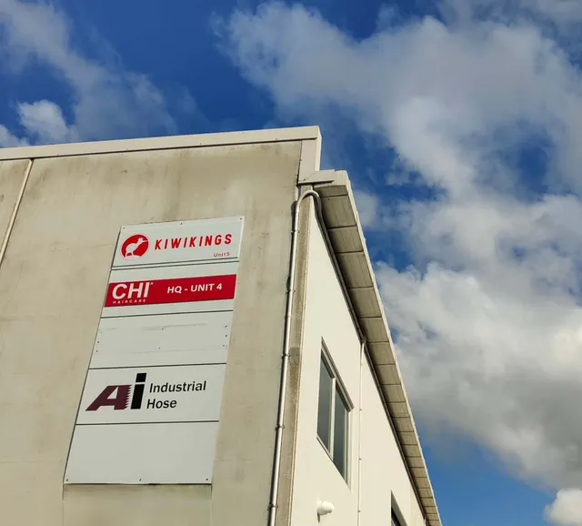 KIWIKINGS Camping Shop (Roof racks Roofbox Rooftop tent)