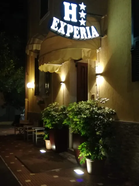 Hotel Experia