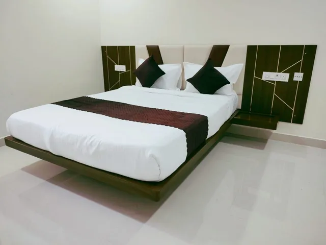 OYO TOWNHOUSE CHERLAPALLY