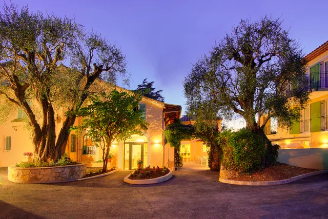 Hôtel La Bastide de l'Oliveraie & Spa