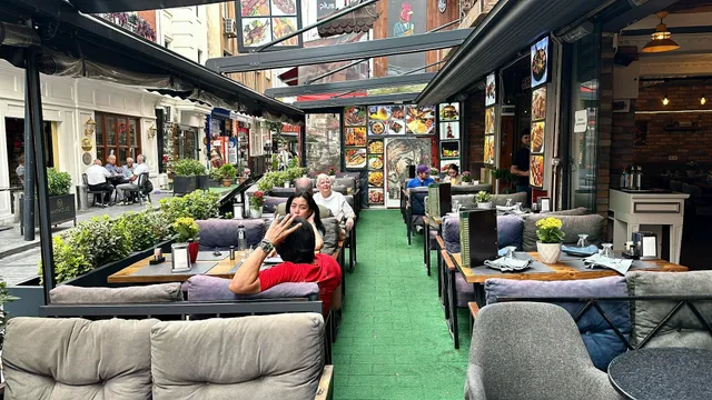 Gazelle Lounge Restaurant