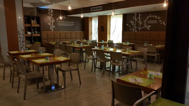 Risto 3 Ristorante Via Segantini