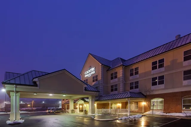 Country Inn & Suites by Radisson, Brockton (Boston), MA