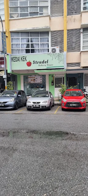 Strudel Bakery House HQ Klang