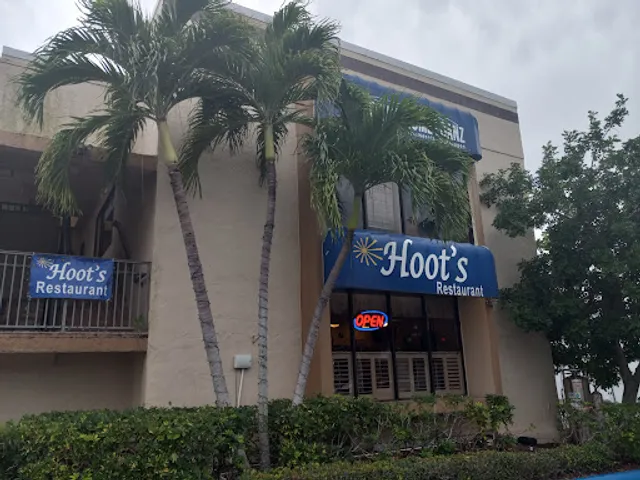 Hoot's Breakfast & Lunch