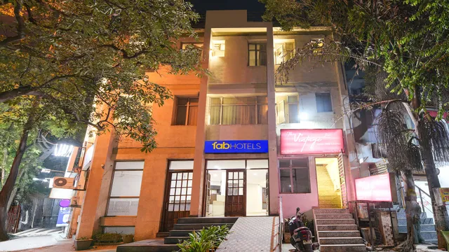 FabHotel Vintage Inn