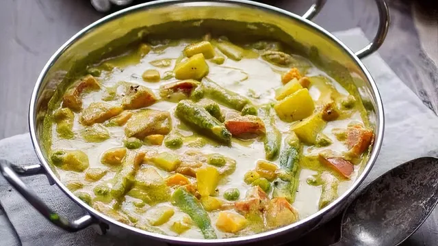 Summerland Indian Bistro & Pizza