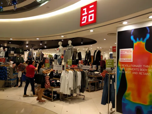 UNIQLO ION Orchard (Same Day Click & Collect)
