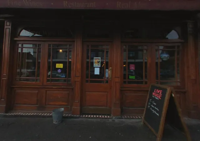 Claret Wine Bar Sutton