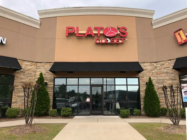 Plato's Closet - West Little Rock, AR