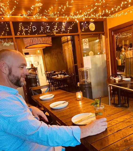 Barrels Pizza Restaurant