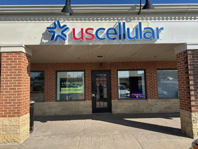 Authorized Retailer UScellular & T-Mobile