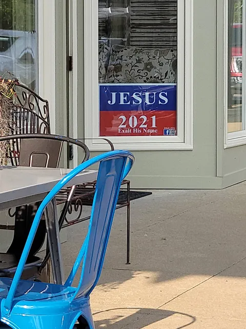 Hole in the Wall Coffee Shop