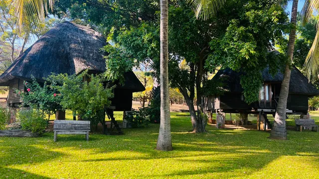 Isanga Bay Lodge - Lake Tanganyika Zambia