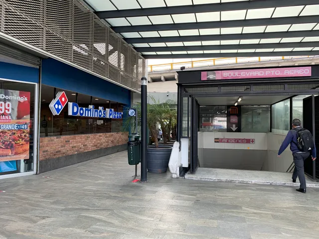 Domino's