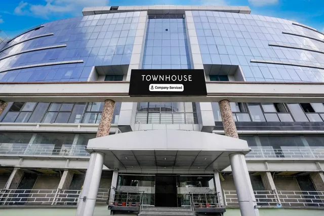 Townhouse Golden Bridge Bharuch