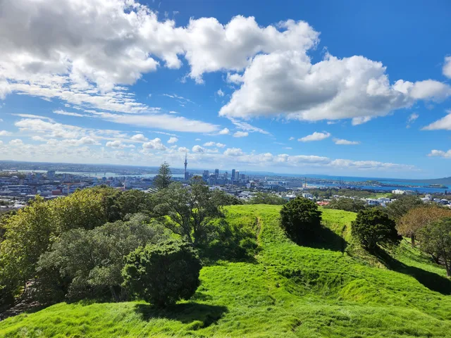 Maungawhau / Mount Eden