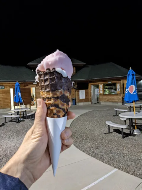 Inside Scoop at CK'Sters