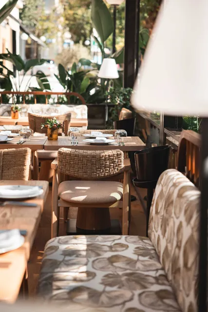 Belon Bar-Restaurant