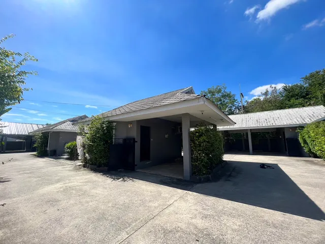 ภัทรรีสอร์ท