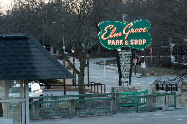 Elm Grove Park & Shop