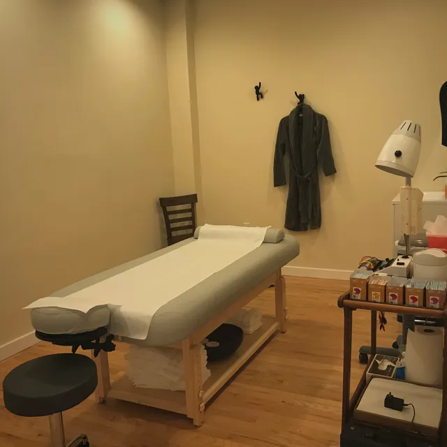 YE Acupuncture Clinic