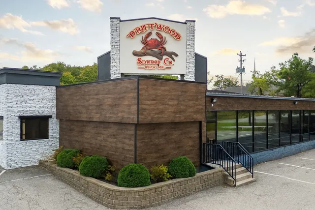 Driftwood Seafood Co. & Raw Bar