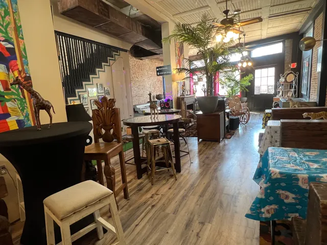 1720 Gallery & Gift Shop