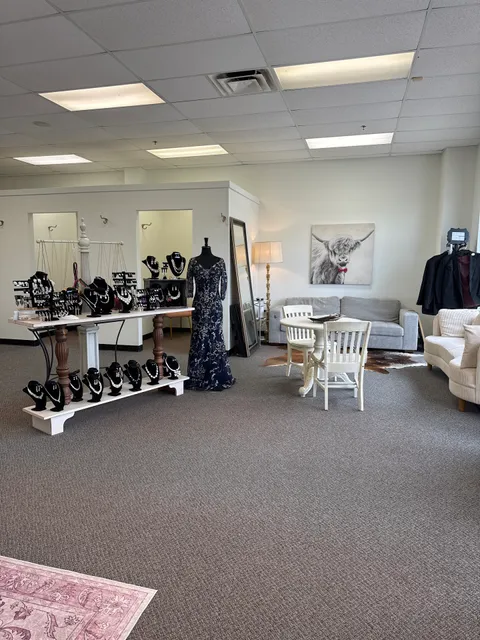 Bridal & Formals by Renee' Lynn