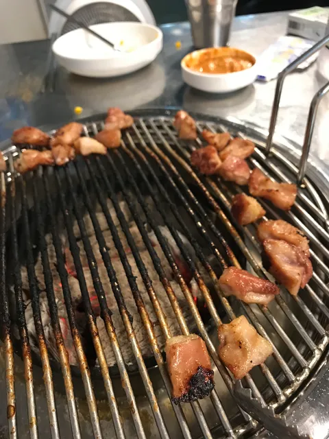 꼼장어닭발참숯구이