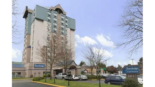 Travelodge Hotel by Wyndham Vancouver Airport
