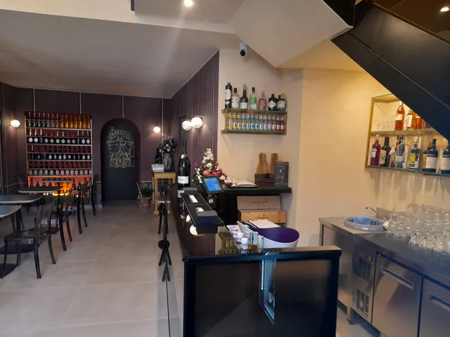 Miseria & Nobiltà Restaurant-Winebar