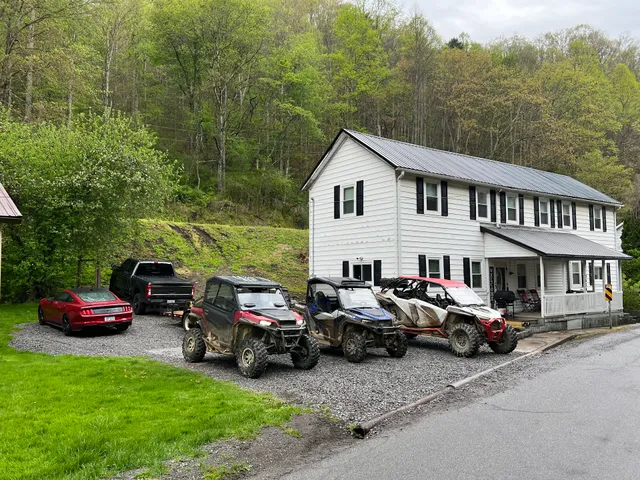 Annalee’sTrailhouse