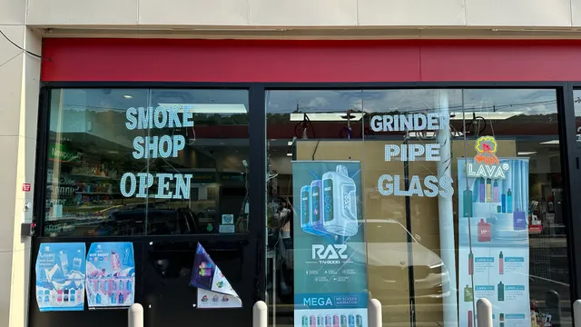 M&M Smoke and Snacks