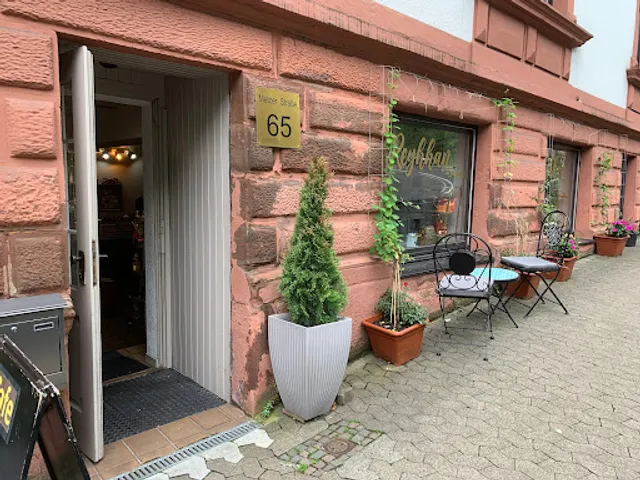 Reyhhan Feinkostladen und Café