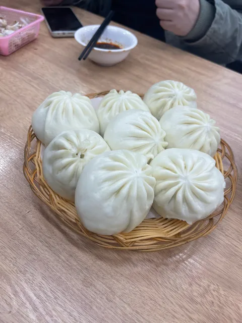Zhengjia Steamed Stuffed Bun Beef Stretched Noodles