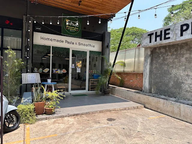 Sen Sod Homemade Pasta & Smoothie by chef Ton