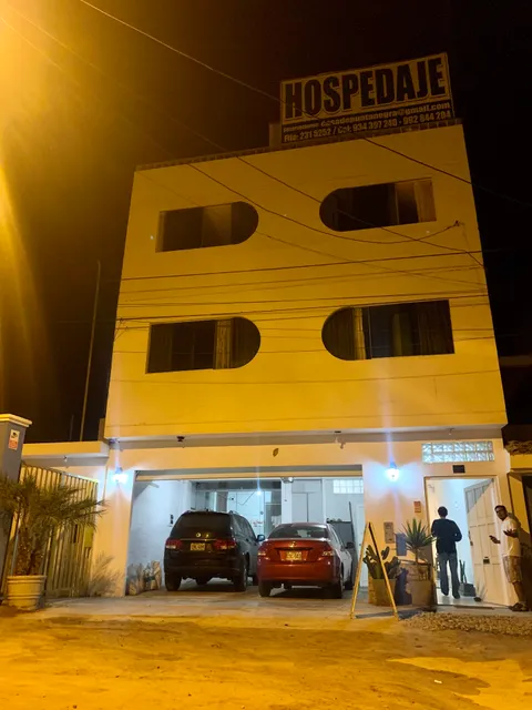 Hostal de Playa CASA PUNTA NEGRA