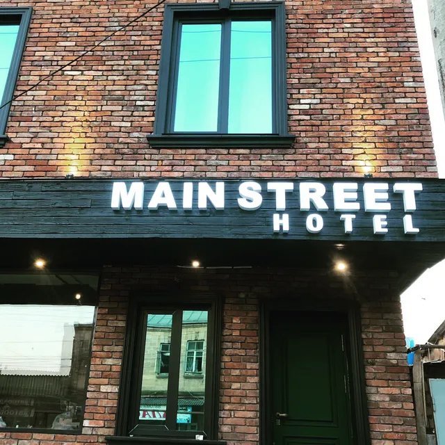 Main Street Hotel