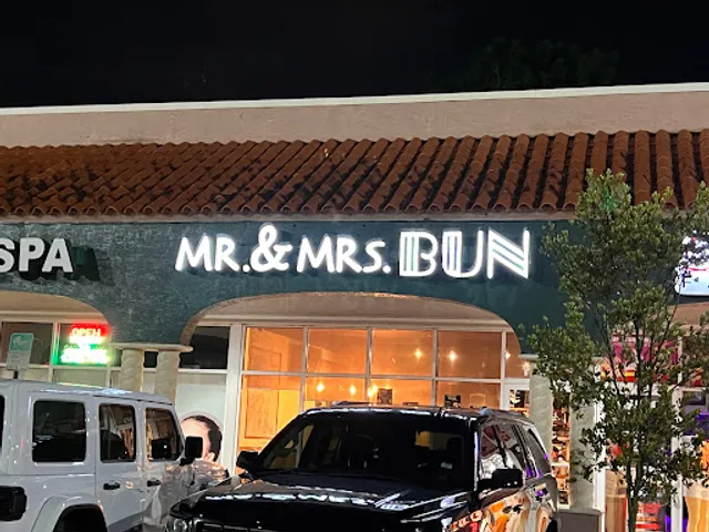 Mr. & Mrs. Bun