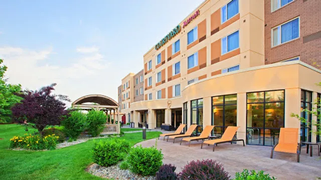 Courtyard by Marriott Louisville Northeast