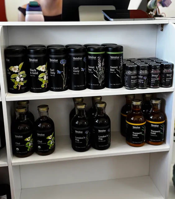 Metolius Rose Farmstand