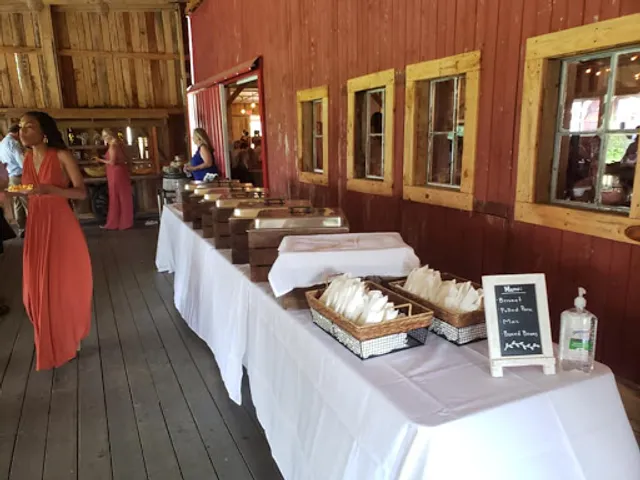 Road Hog Willy's Real Pit Bar-B-Q